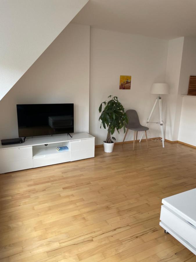 Apartment Exklusives In 1 A Lage *